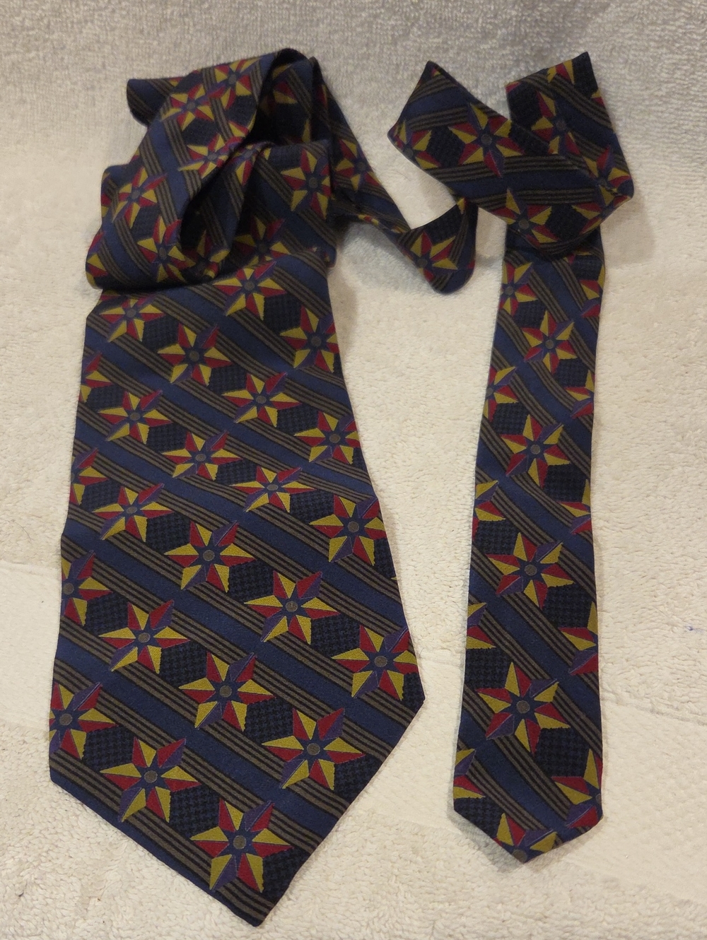 JHANE BARNES NECK TIE
